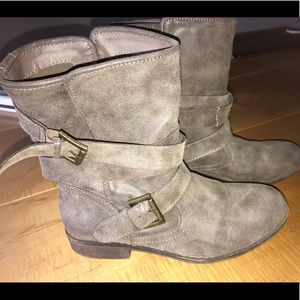 steve madden grey moto boot
